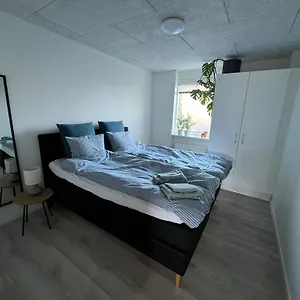 nyrenoveret-lejlighed-med-balkon-og-parkering.billund-hotels.com/